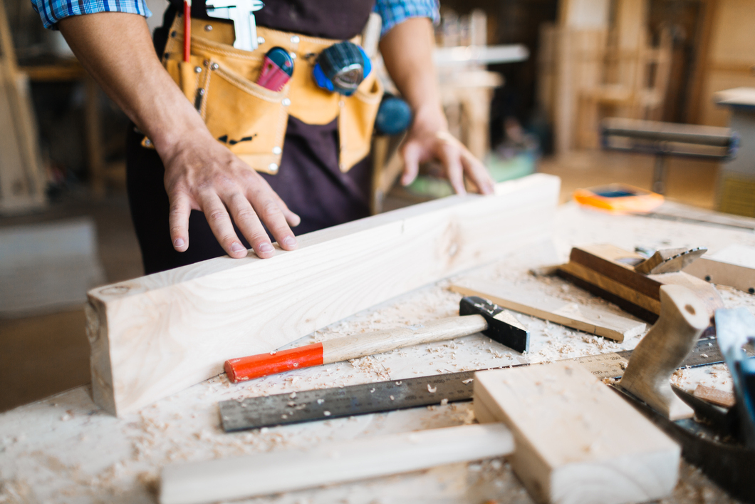 examine quality wooden board