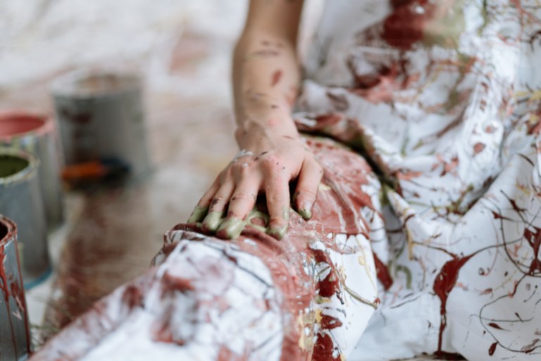 Water-Based vs Oil-Based Paint Fixes