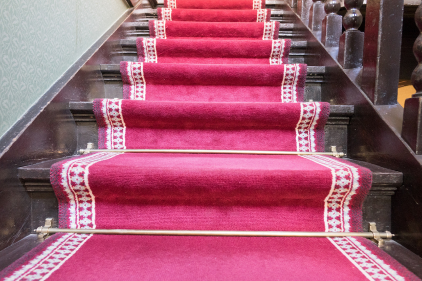 Stair Runner Ideas Patterns, Widths, Edges, and Safe Fitting for UK Homes
